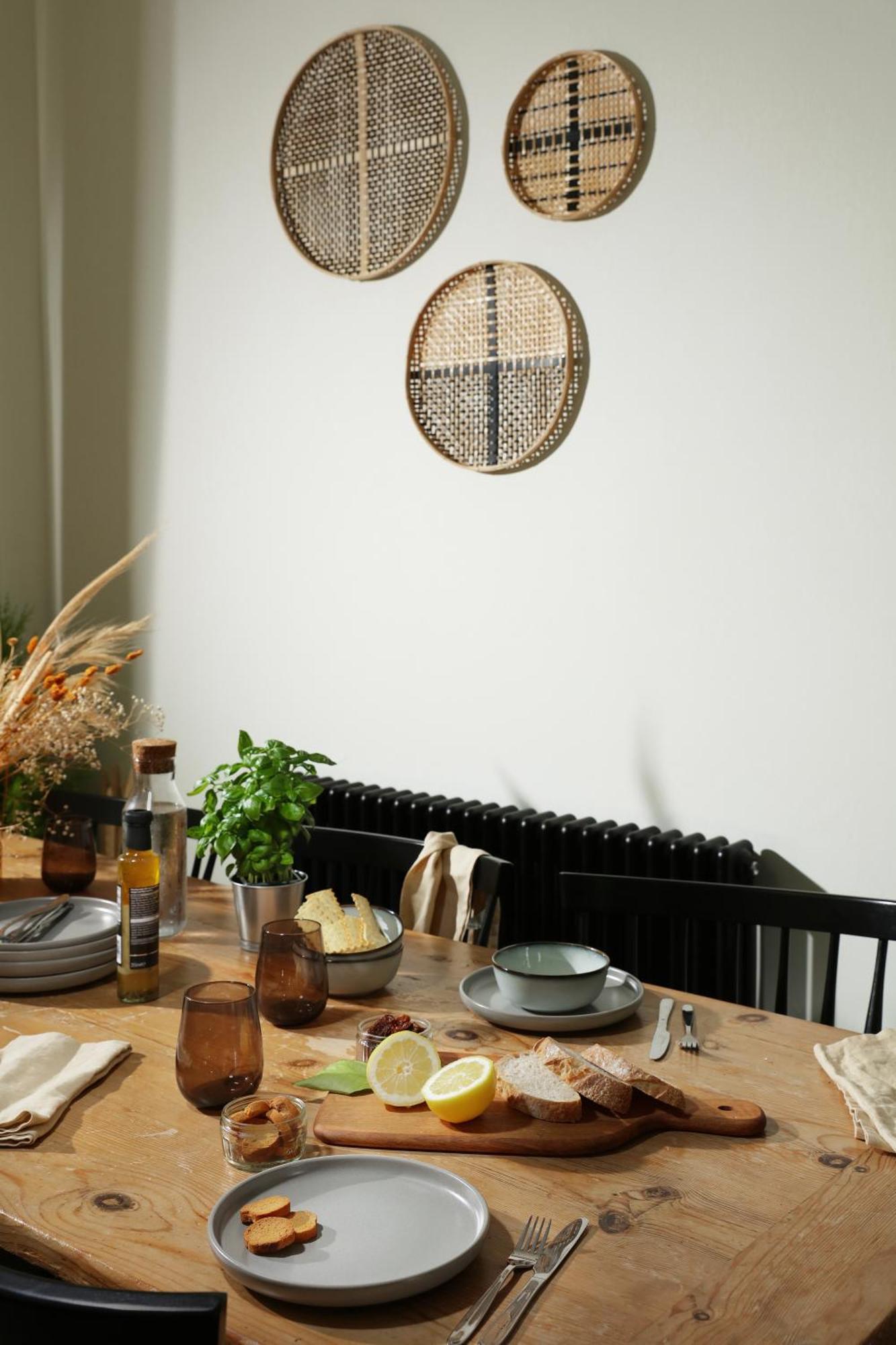 New Luxury For 2024 - Central Plymouth House - Sleeps 10 - Access To Plymouth Town - Close To The Barbican - Pets Welcome - Parking Available - By Luxe Living By Sophia Luaran gambar